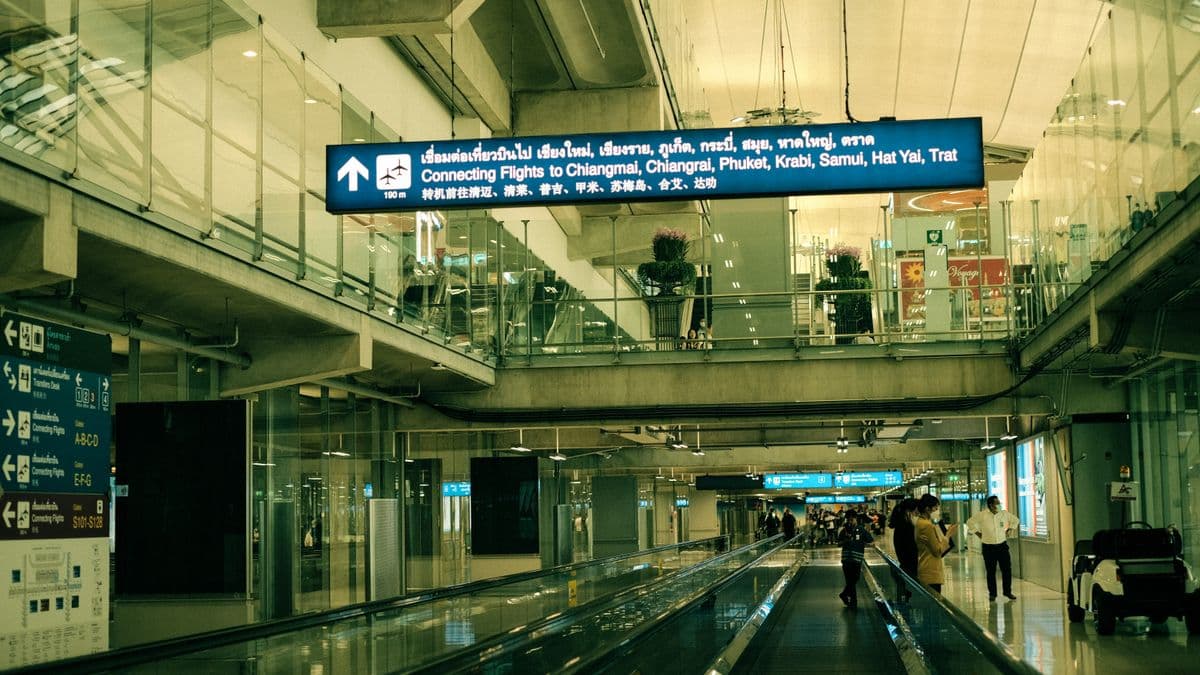 Bangkok Airport to City: Rail, Taxi & Bus Compared