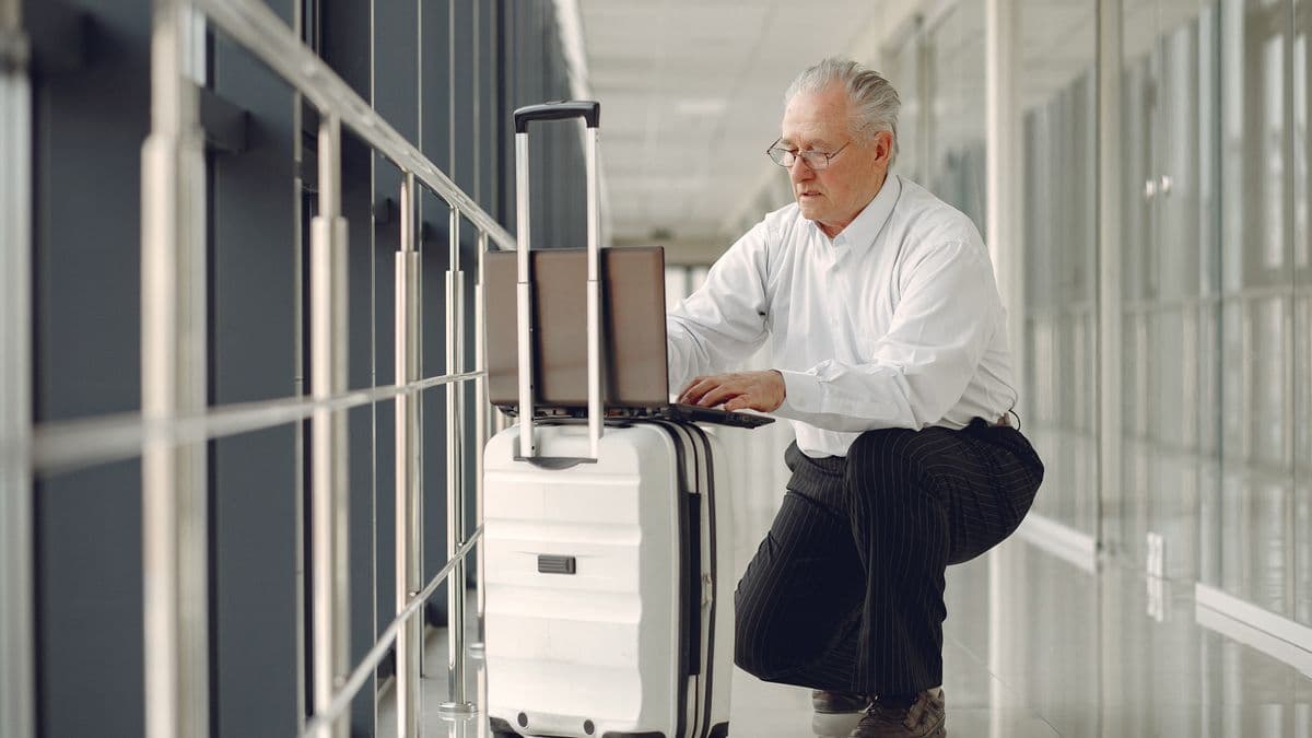 Dubai Airport Wi-Fi: How to Connect to Free Internet at DXB