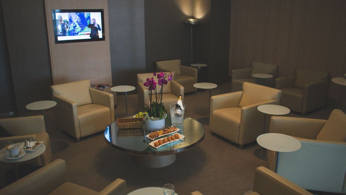 JFK Airport Lounges You Can Pay to Enter (Walk-In Day Passes)