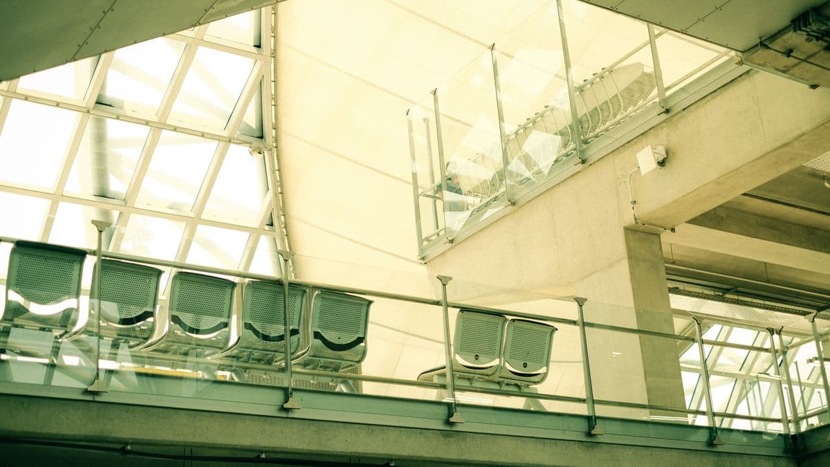 LAX Lounges You Can Pay to Enter (Walk-In Day Passes)